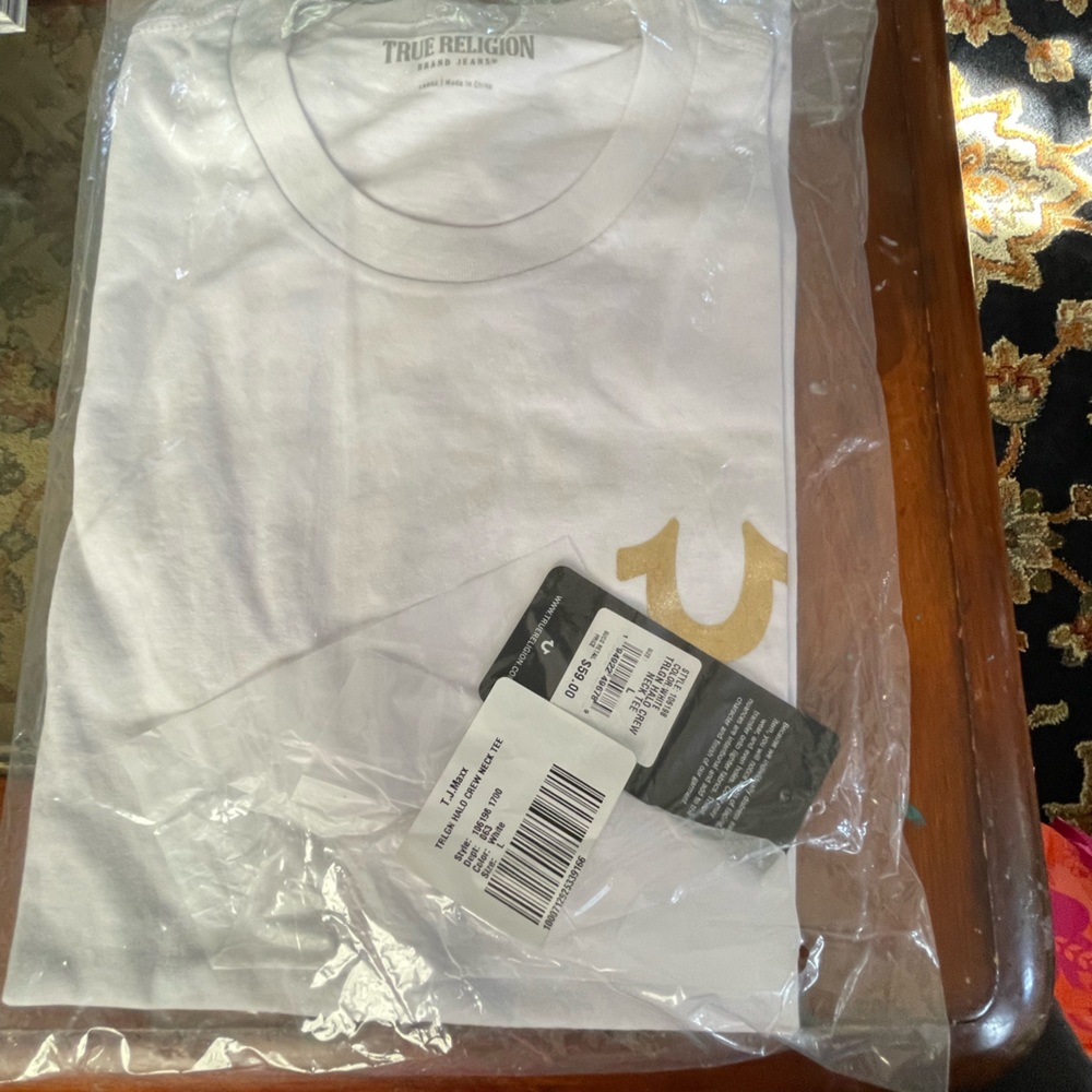 True Religion mens shirt new in package